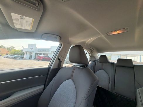 Used 2019 Toyota Camry LE FWD image 16