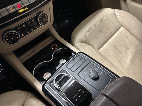 Used 2017 Mercedes-Benz GLE 350 4MATIC image 26