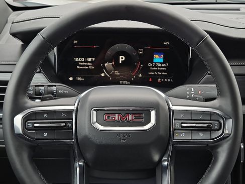 Certified 2025 GMC Acadia Elevation image 19