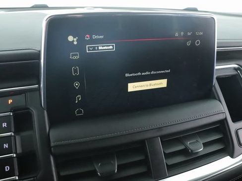 Used 2024 GMC Yukon SLE AWD/4WD image 4