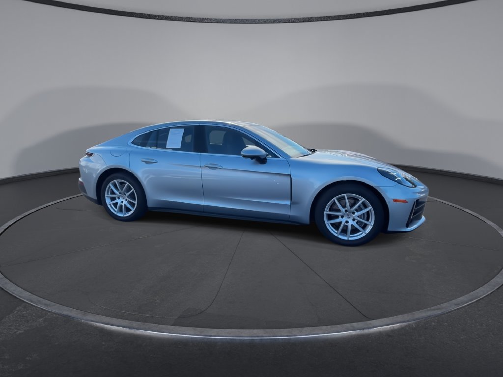 Used 2026 Porsche Panamera w/ Premium Package RWD image 2