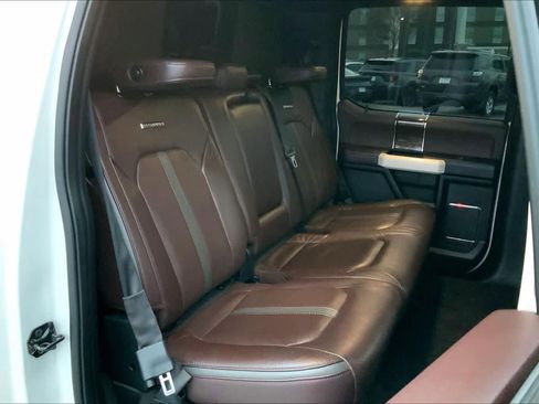 Used 2017 Ford F150 Platinum w/ Equipment Group 701A Luxury image 19