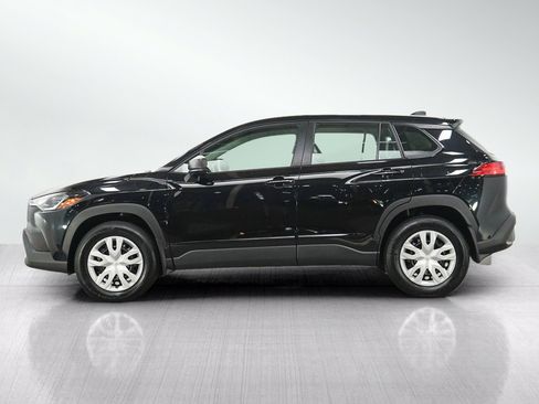 Used 2023 Toyota Corolla Cross L AWD/4WD image 2
