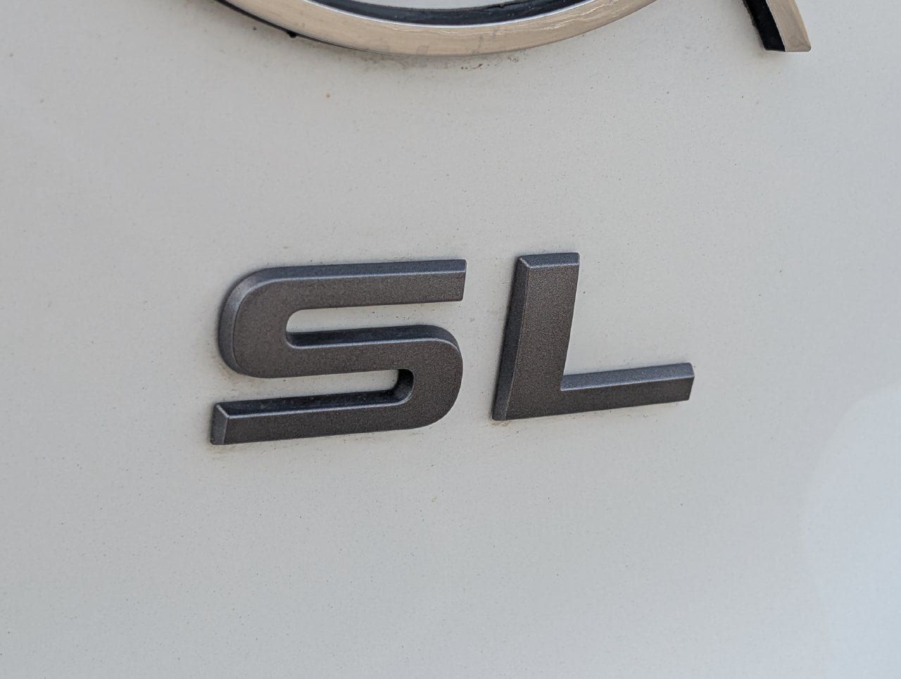Used 2025 Nissan Armada SL w/ Captain's Chari Seat Package RWD image 6