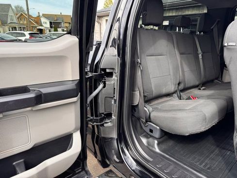 Used 2017 Ford F150 XL w/ Equipment Group 101A Mid AWD/4WD image 30