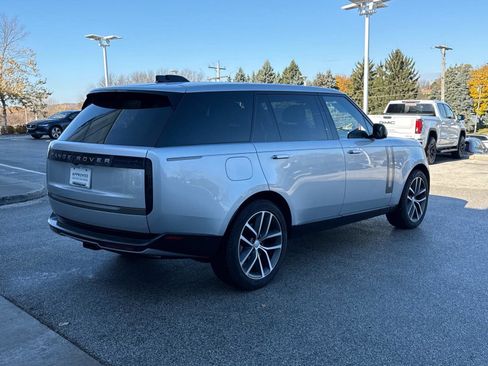 Certified 2024 Land Rover Range Rover Long Wheelbase SE image 6