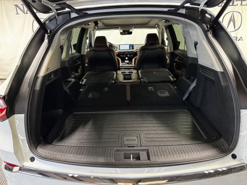 Certified 2023 Acura MDX FWD w/ Technology Package image 45
