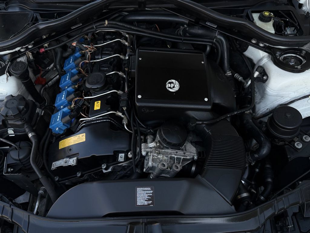 Used 2011 BMW 1 Series M RWD image 30