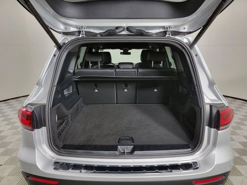 Used 2021 Mercedes-Benz GLB 250 4MATIC image 8