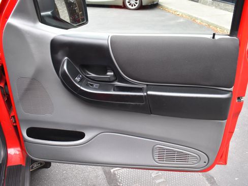 Used 2009 Ford Ranger FX4 image 10