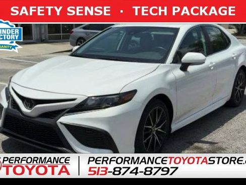 Used 2024 Toyota Camry SE FWD image 1
