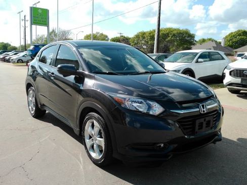 Used 2016 Honda HR-V EX image 4