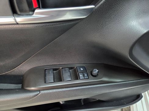 Used 2022 Toyota Camry SE FWD image 27
