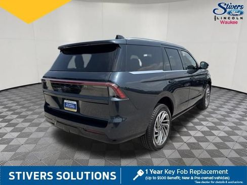 Certified 2026 Lincoln Navigator Reserve AWD/4WD image 6