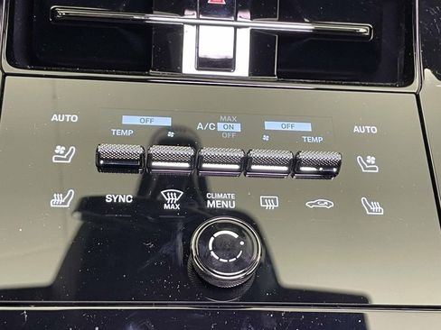 Used 2026 Porsche Panamera GTS image 33