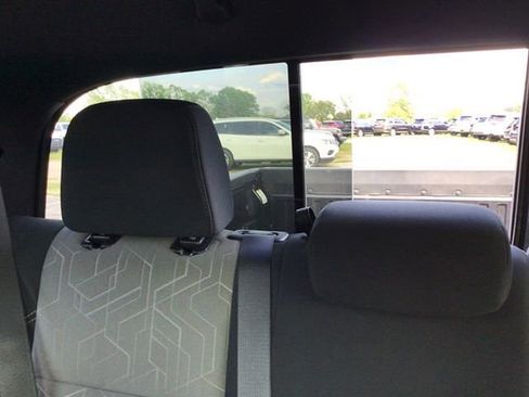 Used 2023 Toyota Tacoma TRD Sport image 40