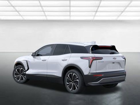 New 2026 Chevrolet Blazer EV LT image 3