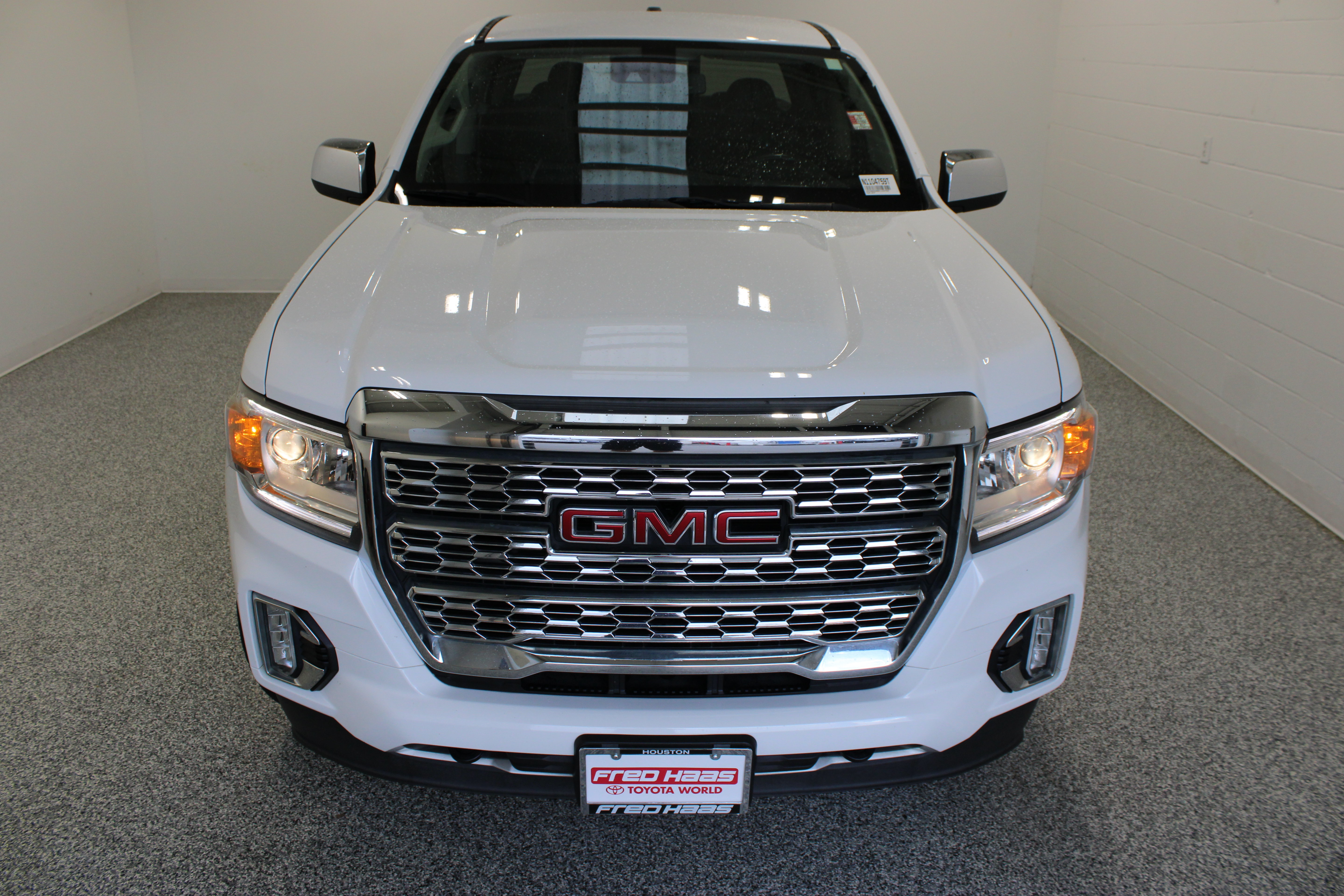 Used 2022 GMC Canyon Denali AWD/4WD image 3