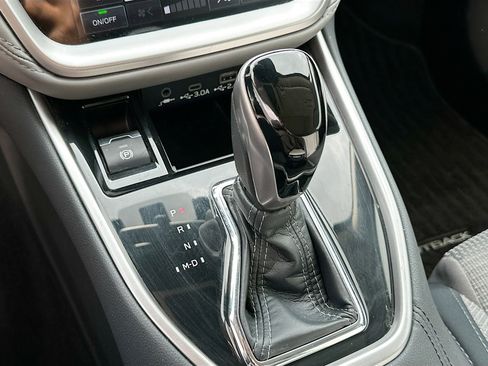 Used 2025 Subaru Outback Premium image 25