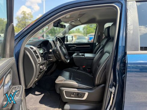 Used 2022 RAM 1500 Laramie AWD/4WD image 11