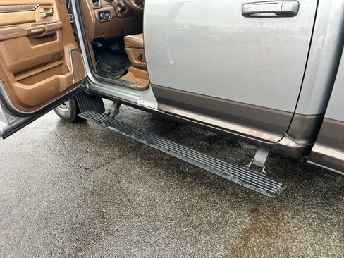 Used 2023 RAM 3500 Limited image 14