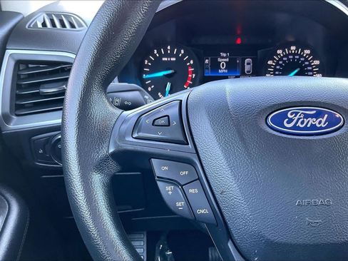 Used 2019 Ford Edge SE FWD image 23