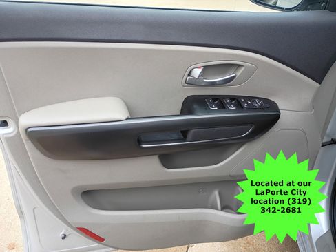 Used 2016 Kia Sedona L image 16