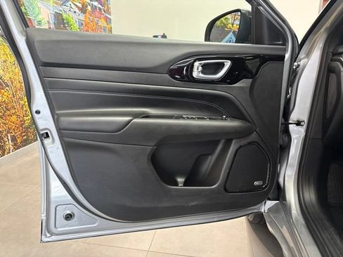 Used 2023 Jeep Compass High Altitude AWD/4WD image 23
