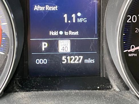 Used 2021 Toyota C-HR XLE image 14