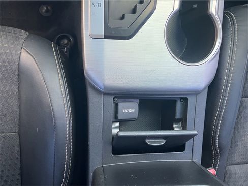 Used 2012 Toyota Camry SE image 25