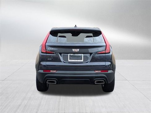 Certified 2023 Cadillac XT4 Luxury w/ Cold Weather Package image 6