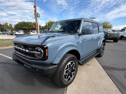 New 2025 Ford Bronco Outer Banks