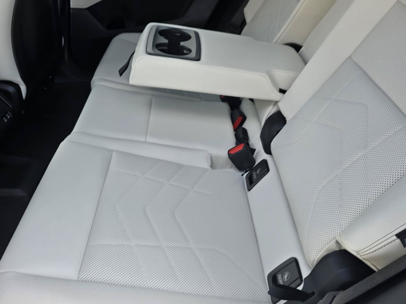 New 2026 BMW X1 xDrive28i w/ Technology Package AWD/4WD image 13