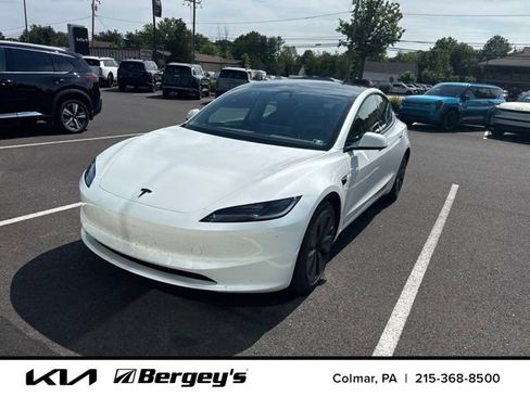 Used 2025 Tesla Model 3 Long Range RWD image 1