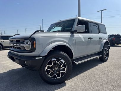 New 2026 Ford Bronco Outer Banks