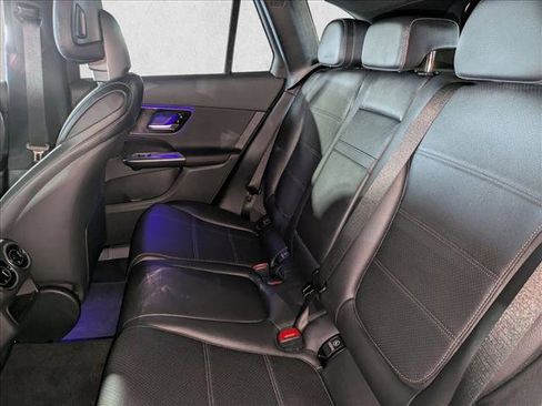 New 2026 Mercedes-Benz GLC 300 image 18