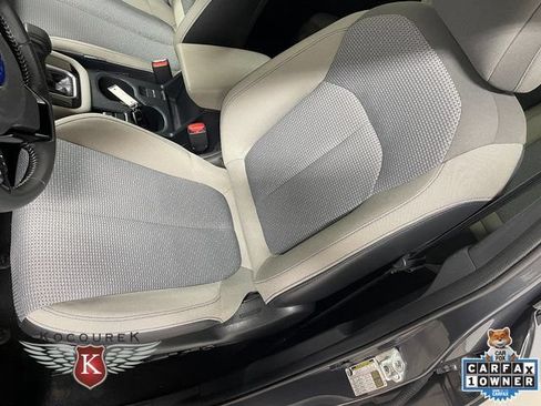 Used 2025 Subaru Forester Premium AWD/4WD image 13