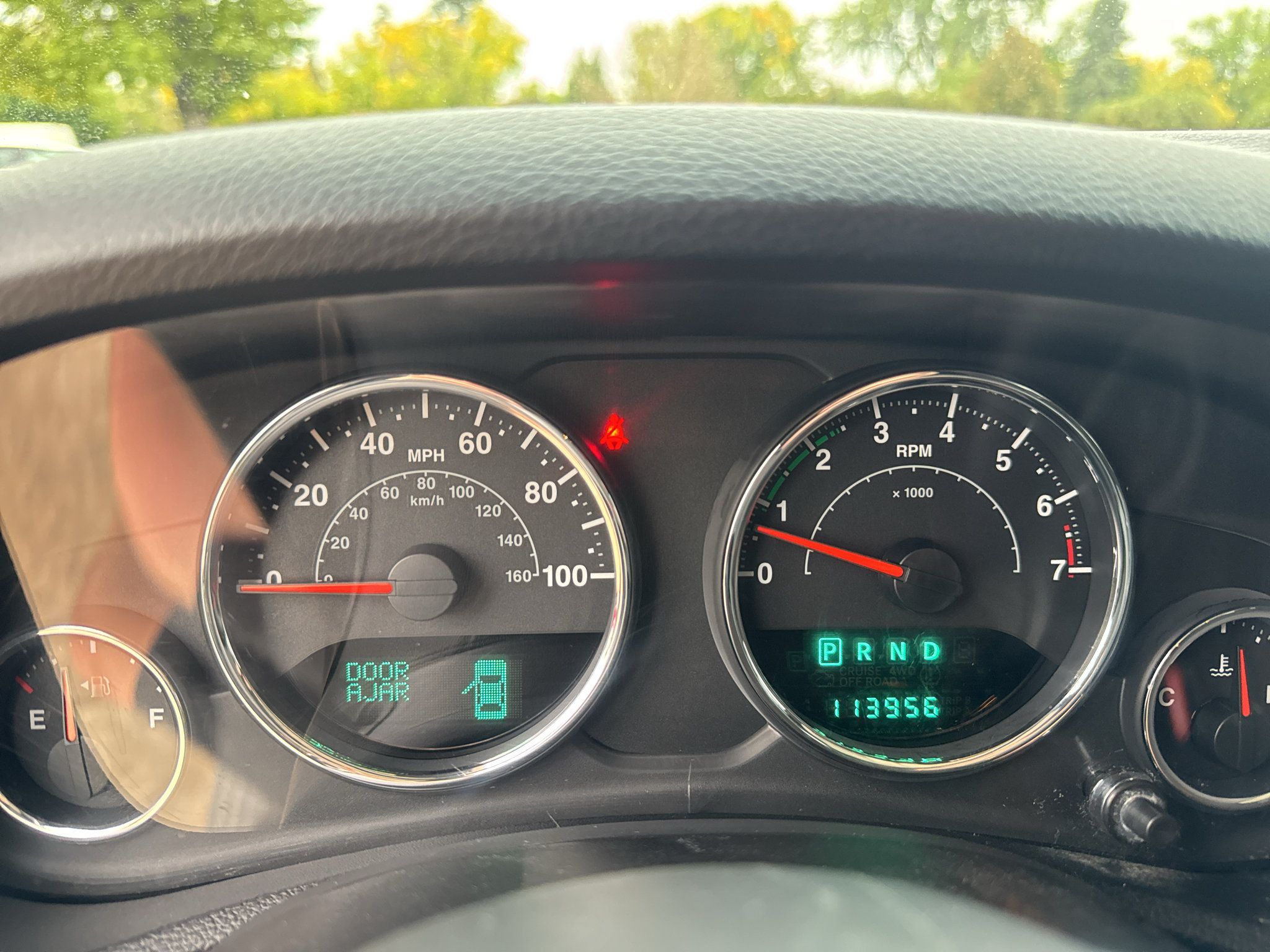 Used 2012 Jeep Wrangler Unlimited Sahara w/ Connectivity Group AWD/4WD image 20