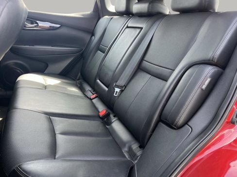 Used 2021 Nissan Rogue Sport SL AWD/4WD image 18