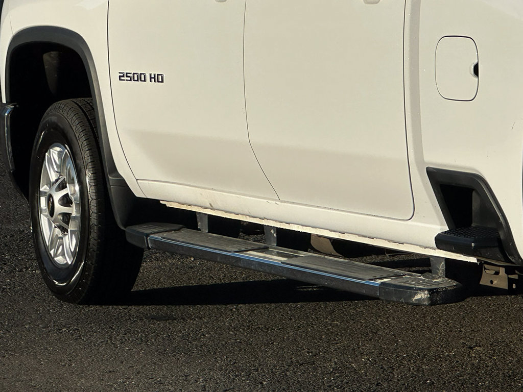 Used 2025 Chevrolet Silverado 2500 LT w/ Convenience Package AWD/4WD image 13