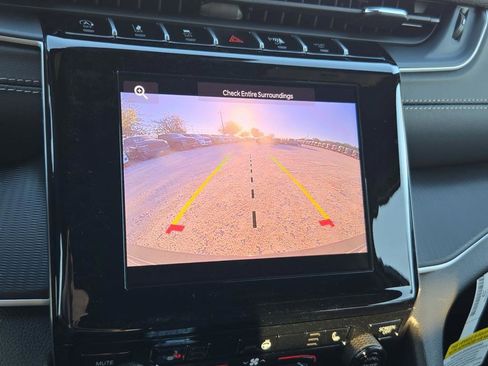 New 2025 Jeep Grand Cherokee Laredo X w/ Luxury Tech Group I AWD/4WD image 35