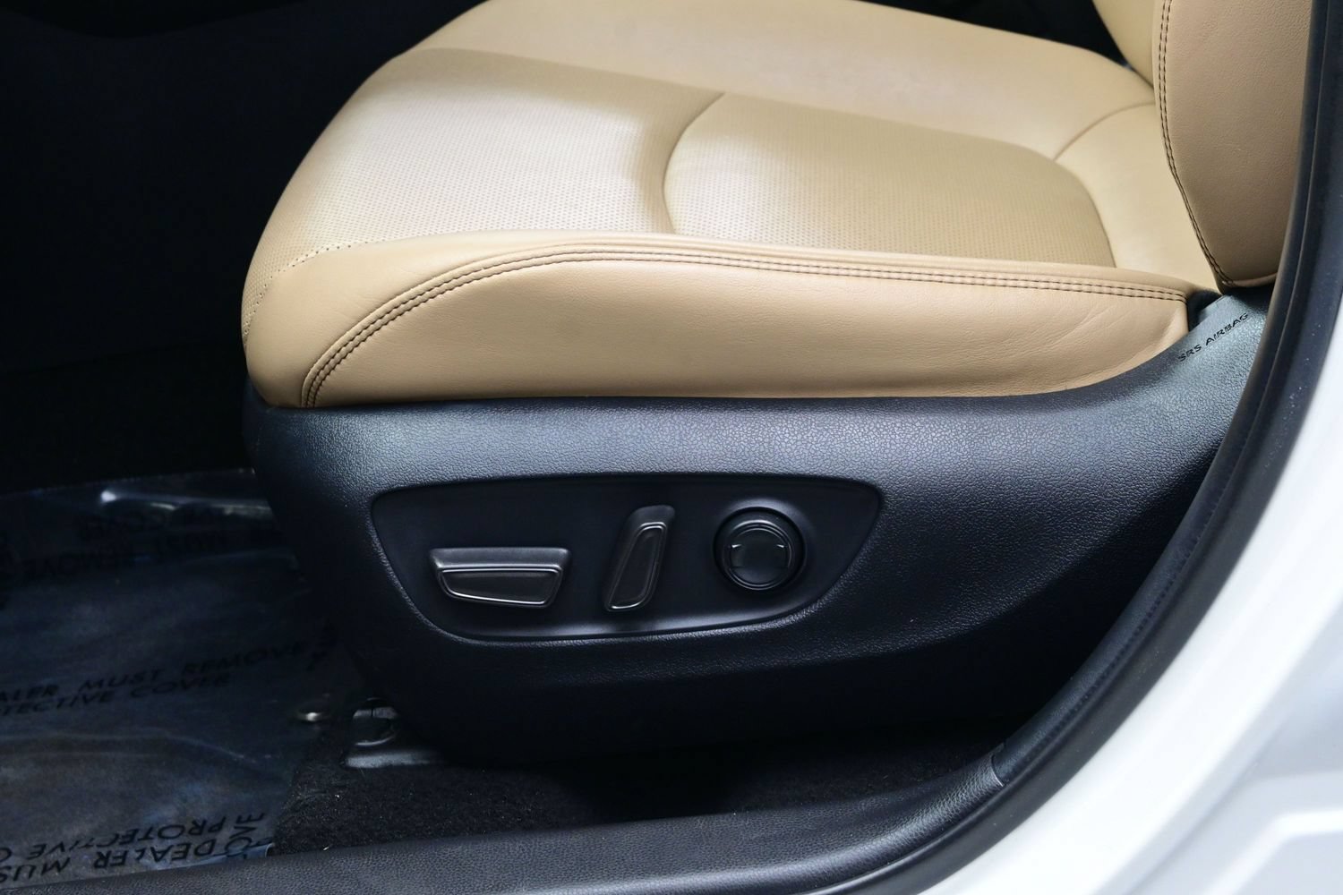 Used 2021 Toyota RAV4 Limited AWD/4WD image 11