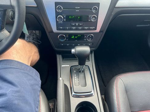 Used 2008 Ford Fusion SEL FWD image 11