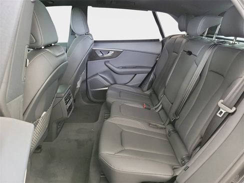 New 2025 Audi Q8 Premium Plus image 22