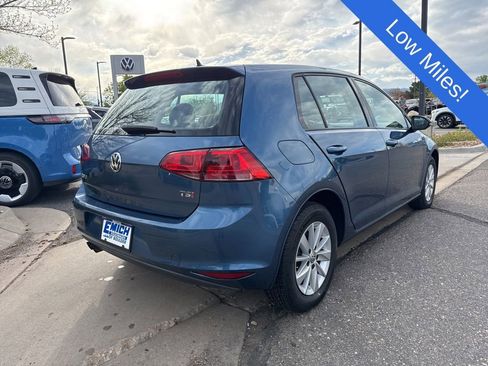Used 2017 Volkswagen Golf S image 5