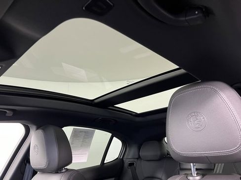Used 2025 Alfa Romeo Stelvio Sprint w/ Veloce Package image 18