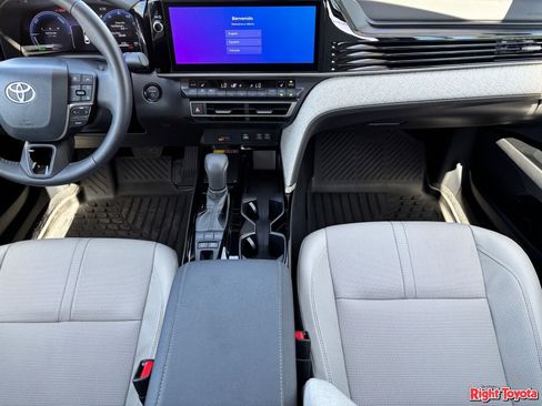 Certified 2026 Toyota Camry XLE FWD image 17