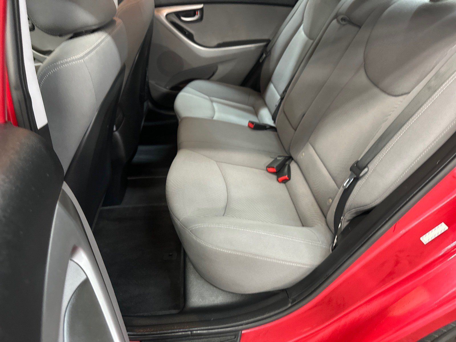 Used 2016 Hyundai Elantra SE FWD image 15