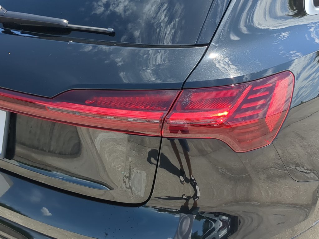 Used 2024 Audi Q8 e-tron Premium Plus w/ Premium Plus Package AWD/4WD image 8