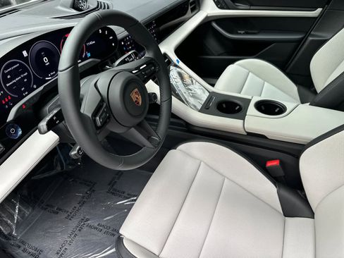 New 2026 Porsche Taycan image 4